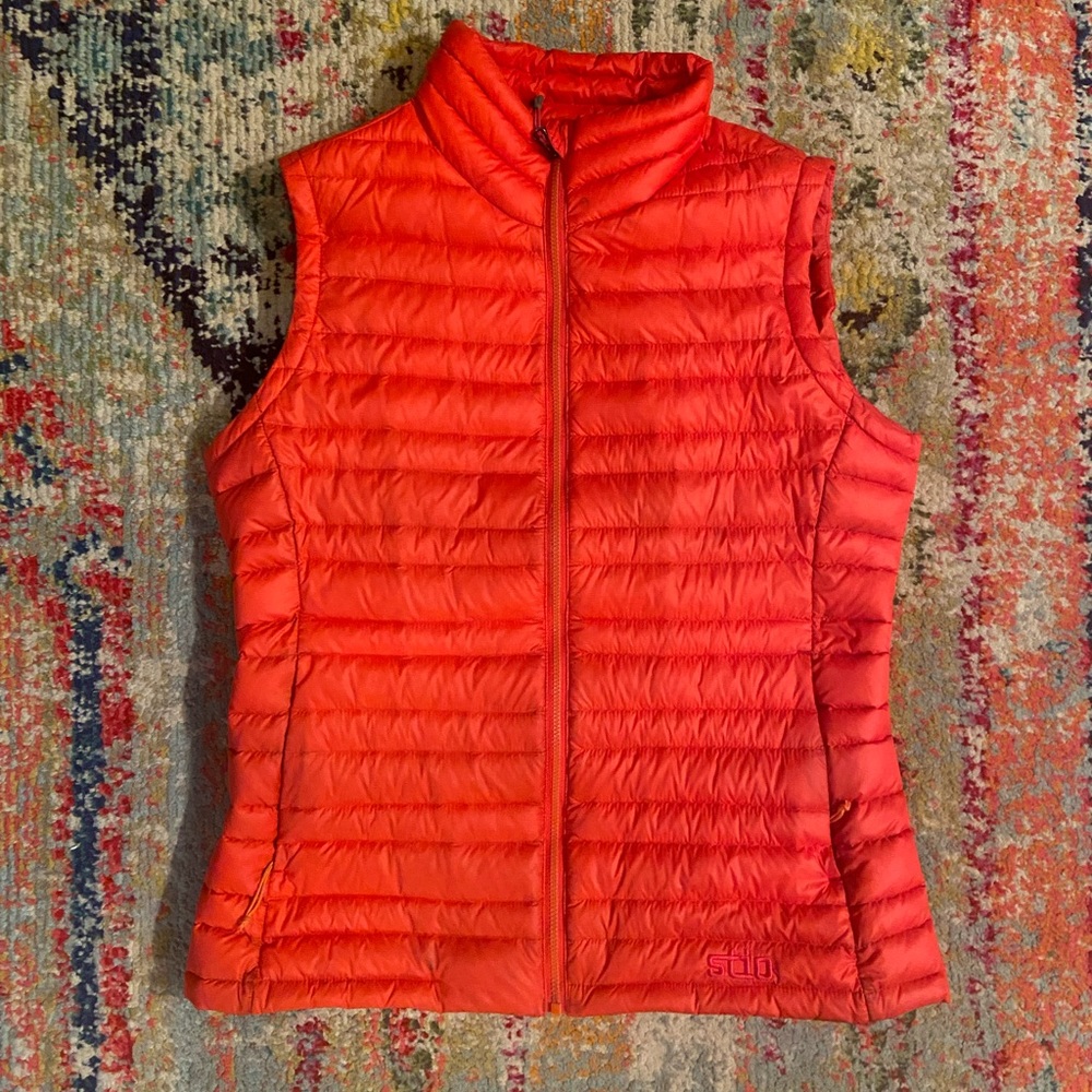 Stio puffer down vest - medium - coral